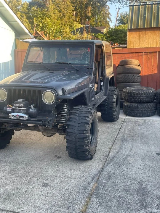 2000 Jeep TJ Wrangler - Image 2 of 5