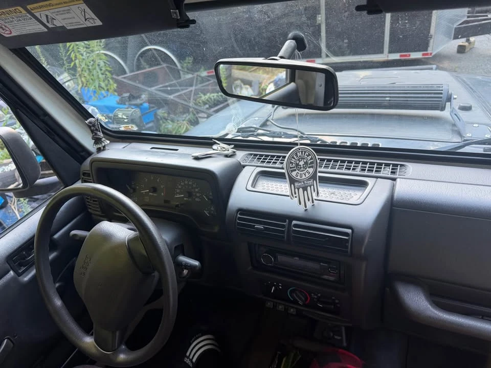 2000 Jeep TJ Wrangler - Image 8 of 9