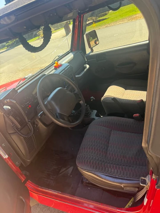2000 Jeep TJ Wrangler - Image 9 of 12