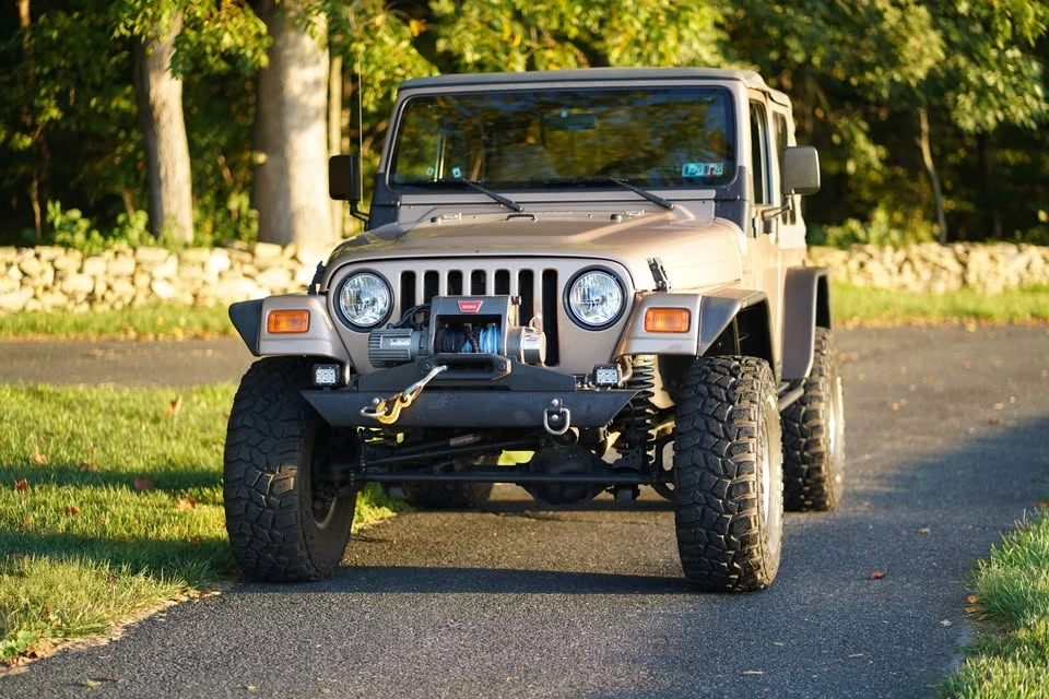 2000 Jeep TJ Wrangler - Image 2 of 19