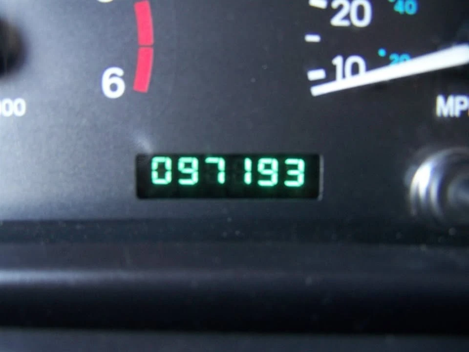 2000 Jeep TJ Wrangler - Image 9 of 20