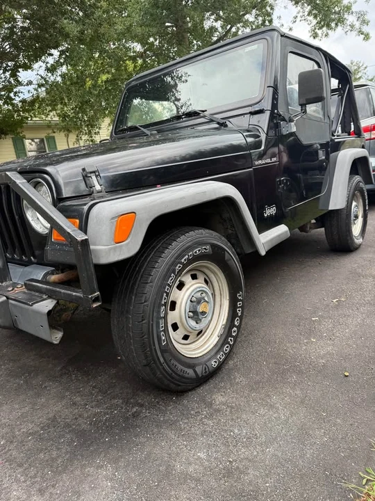 2000 Jeep TJ Wrangler - Image 2 of 12