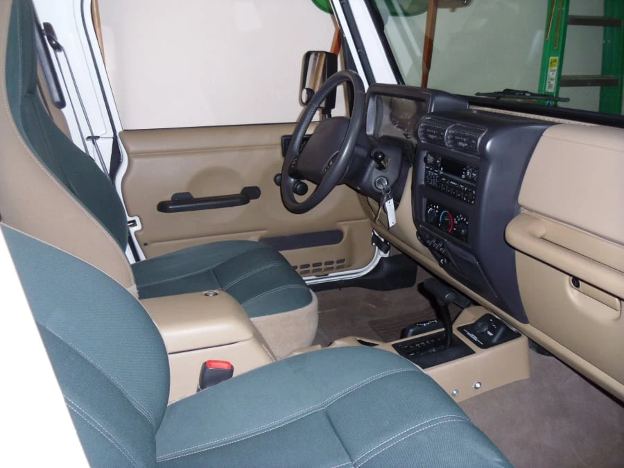 2000 Jeep TJ Wrangler - Image 3 of 4