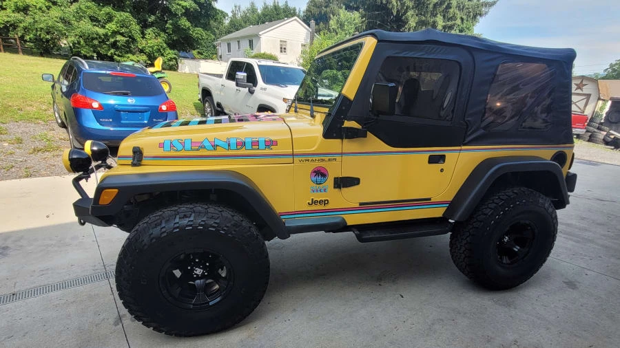 2000 Jeep TJ Wrangler - Image 2 of 16
