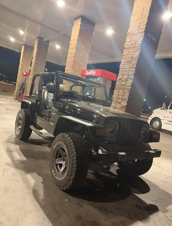 2000 Jeep TJ Wrangler - Image 2 of 5