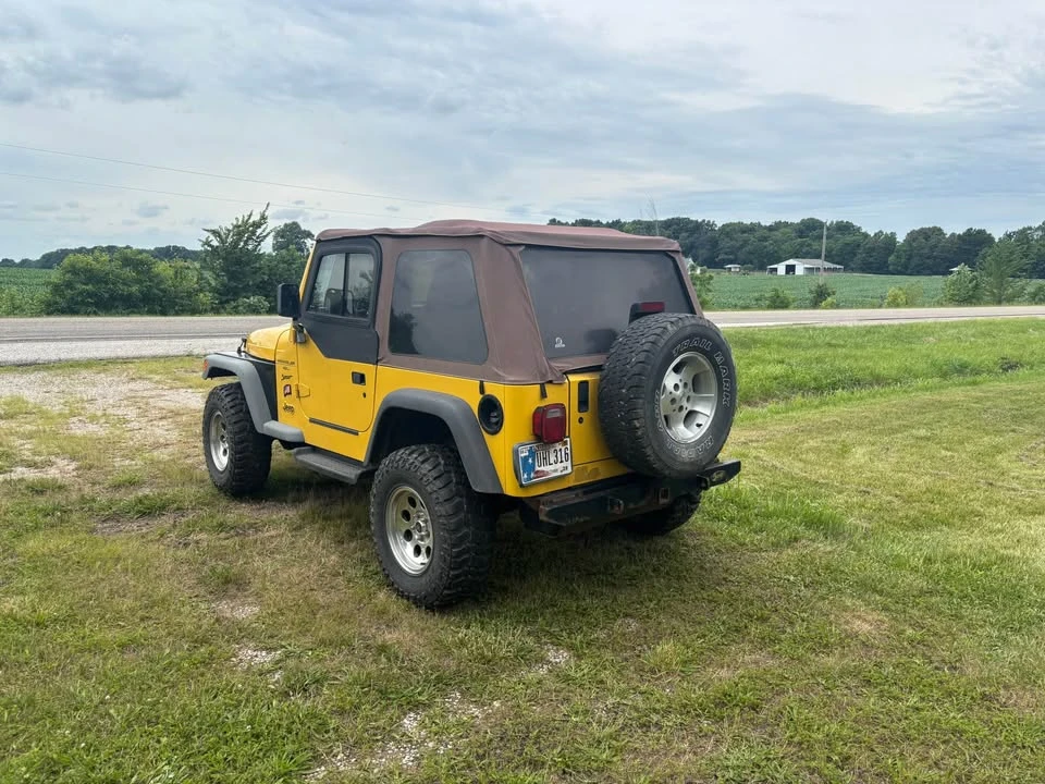 2000 Jeep TJ Wrangler - Image 4 of 5