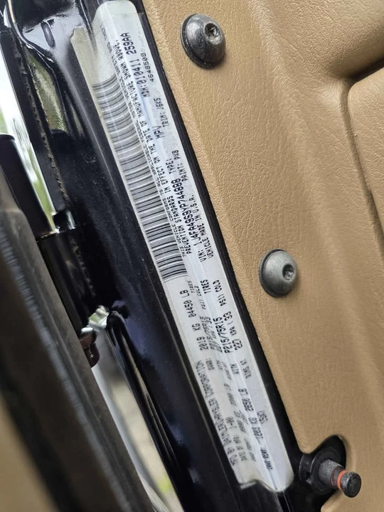 2000 Jeep TJ Wrangler - Image 10 of 11