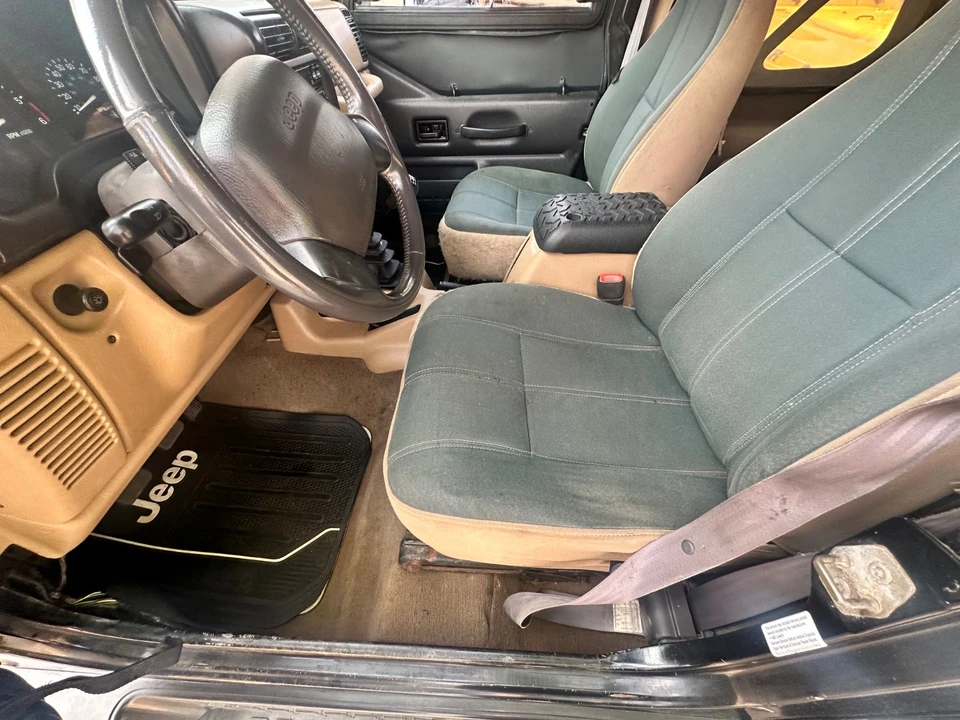 2000 Jeep TJ Wrangler - Image 28 of 31