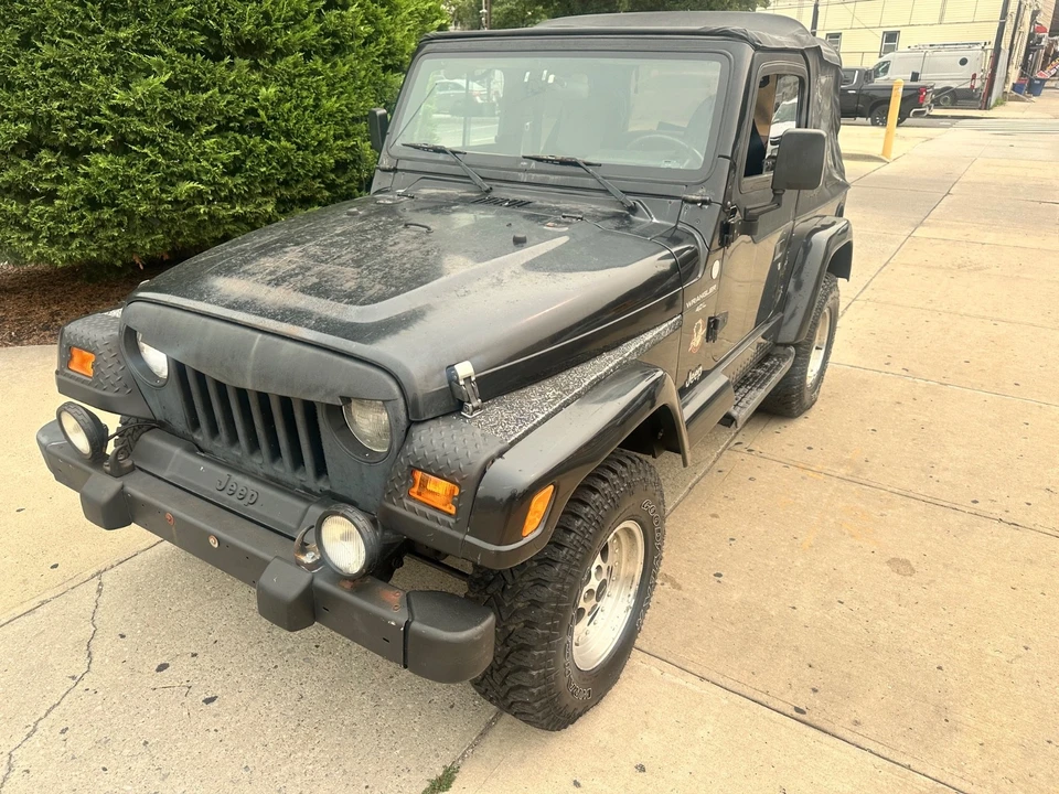 2000 Jeep TJ Wrangler - Image 2 of 31