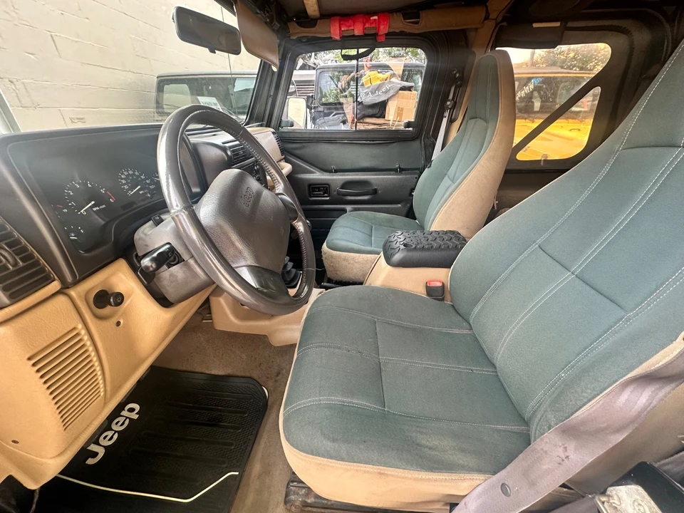 2000 Jeep TJ Wrangler - Image 27 of 31