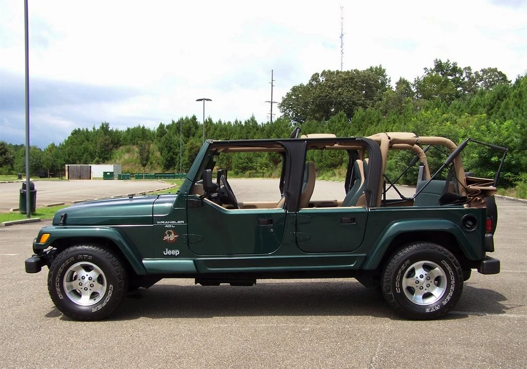 2000 Jeep TJ Wrangler - Image 9 of 31