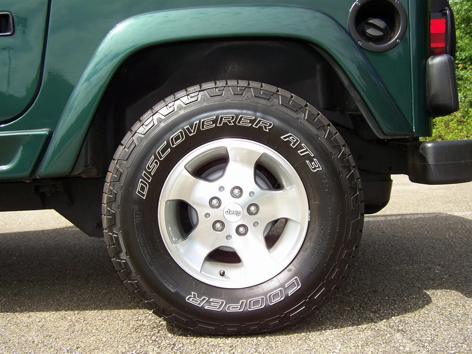 2000 Jeep TJ Wrangler - Image 27 of 31