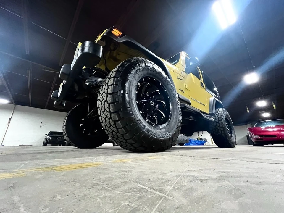 2000 Jeep TJ Wrangler - Image 3 of 31