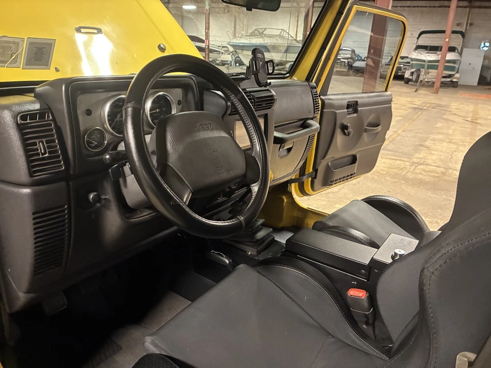 2000 Jeep TJ Wrangler - Image 24 of 31