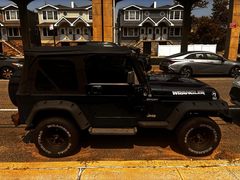 2000 Jeep TJ Wrangler - Image 8 of 9