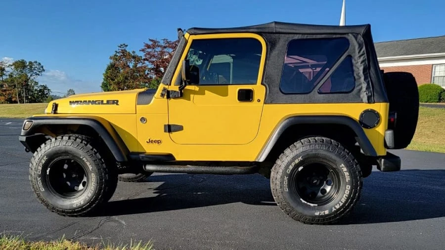 2000 Jeep TJ Wrangler - Image 2 of 7