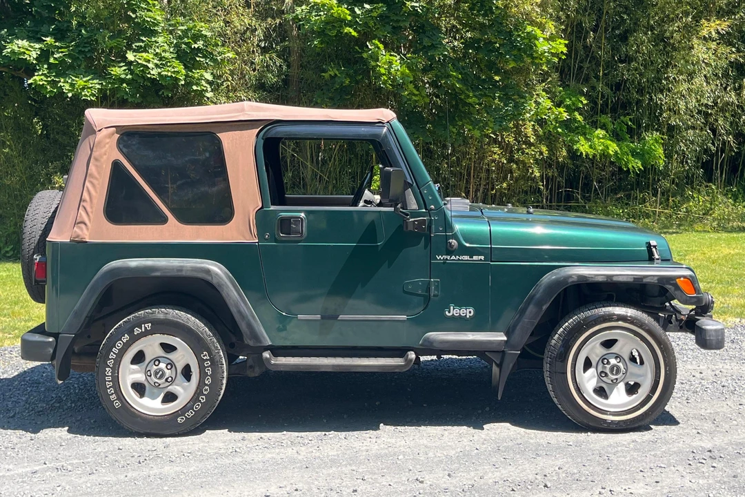 2000 Jeep TJ Wrangler - Image 3 of 31
