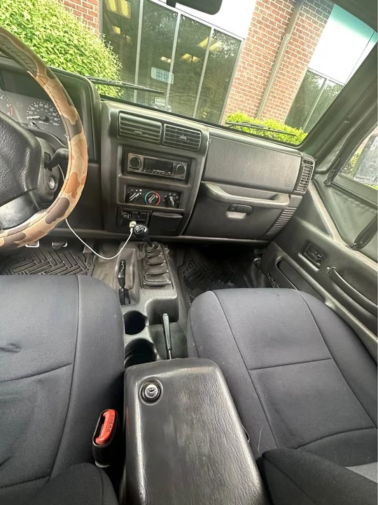 2000 Jeep TJ Wrangler - Image 10 of 11