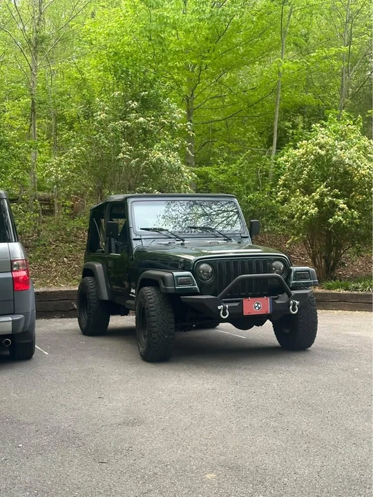 2000 Jeep TJ Wrangler - Image 2 of 11