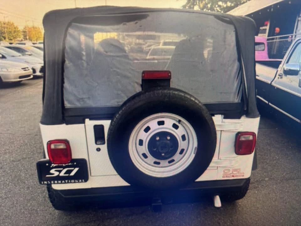 2000 Jeep TJ Wrangler - Image 2 of 13