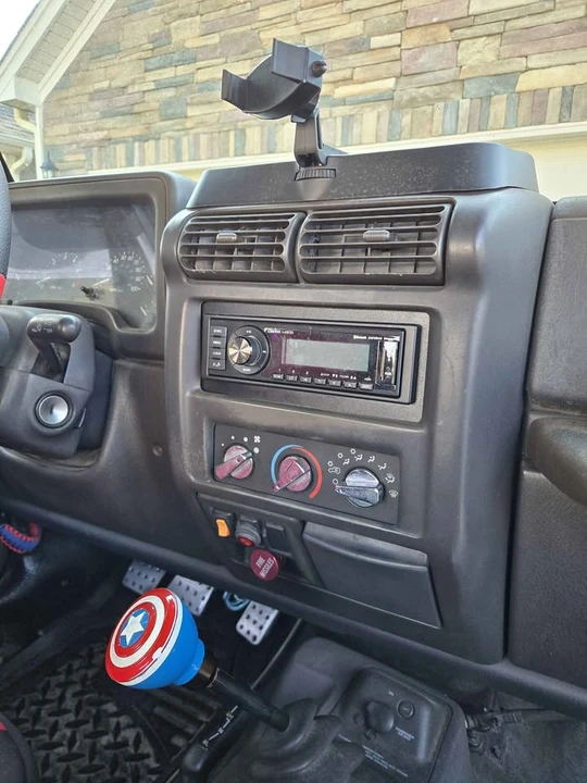 2000 Jeep TJ Wrangler - Image 6 of 11