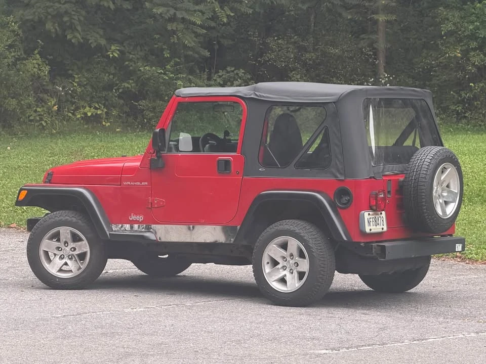 2000 Jeep TJ Wrangler - Image 2 of 11