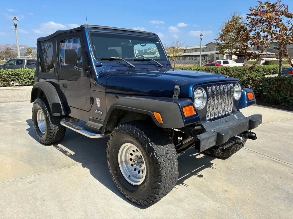 2000 Jeep TJ Wrangler - Image 2 of 17