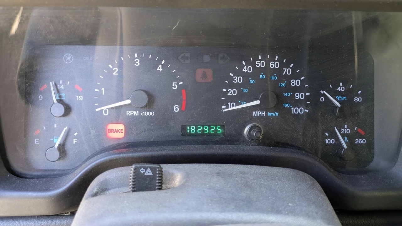 2000 Jeep TJ Wrangler - Image 9 of 14