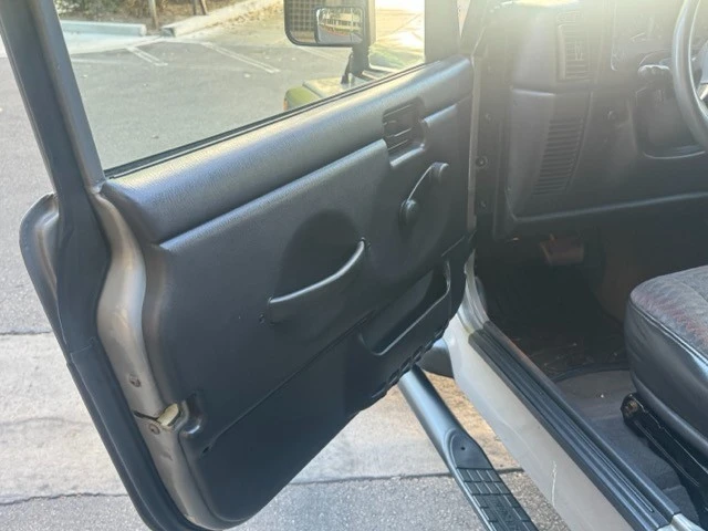 2000 Jeep TJ Wrangler - Image 9 of 14