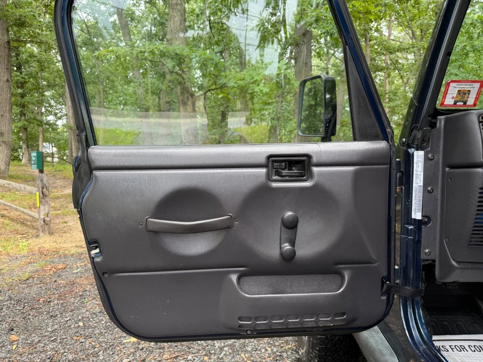 2000 Jeep TJ Wrangler - Image 15 of 31