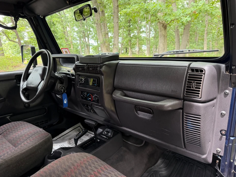 2000 Jeep TJ Wrangler - Image 11 of 31
