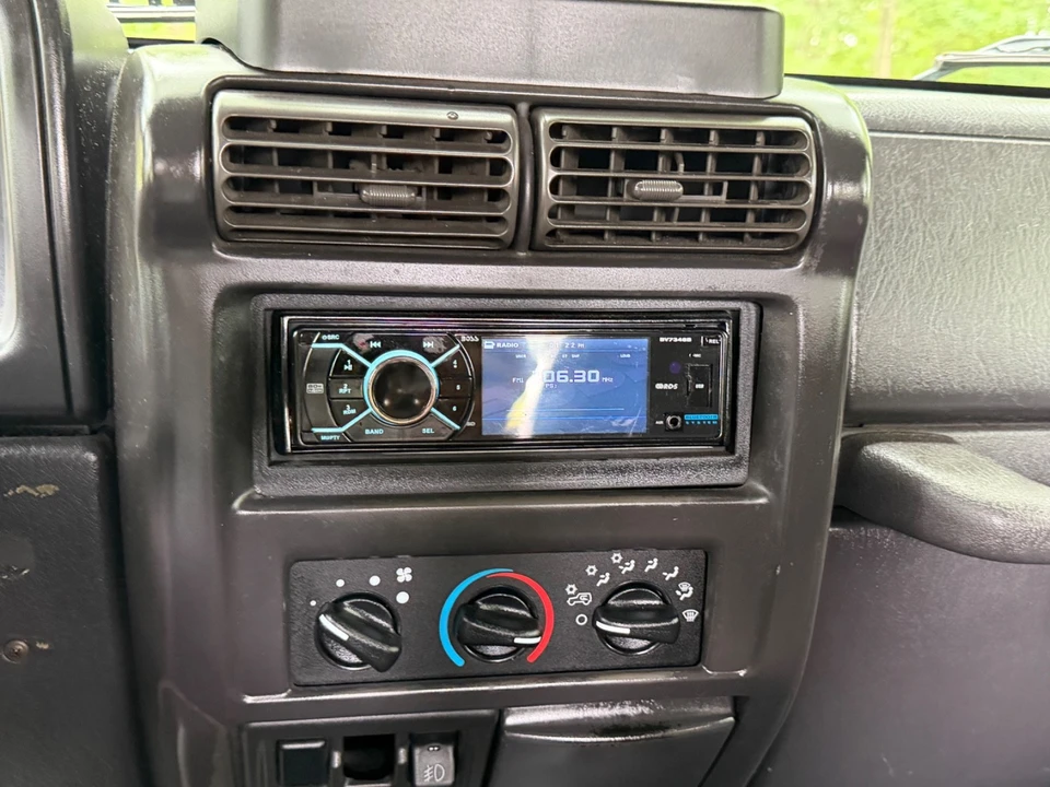 2000 Jeep TJ Wrangler - Image 14 of 31