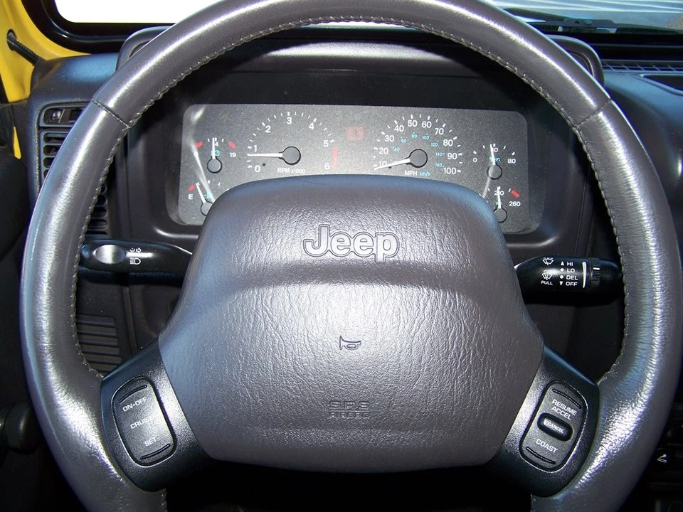2000 Jeep TJ Wrangler - Image 9 of 31