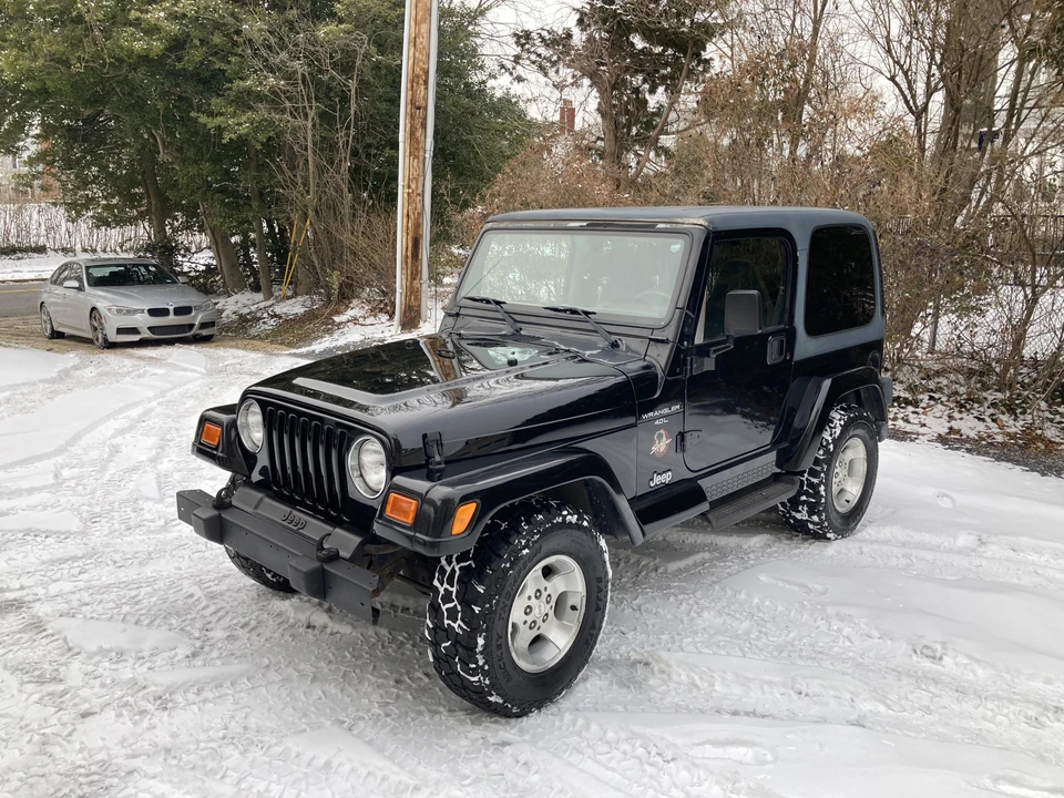 2000 Jeep TJ Wrangler - Image 9 of 31