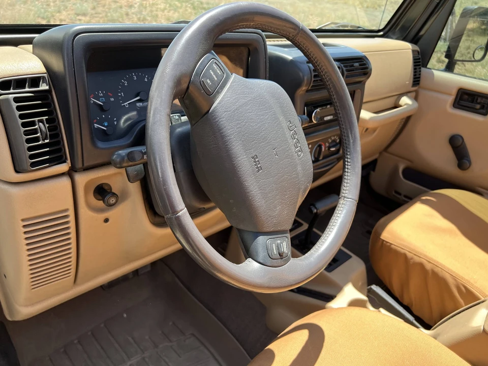 2000 Jeep TJ Wrangler - Image 28 of 31