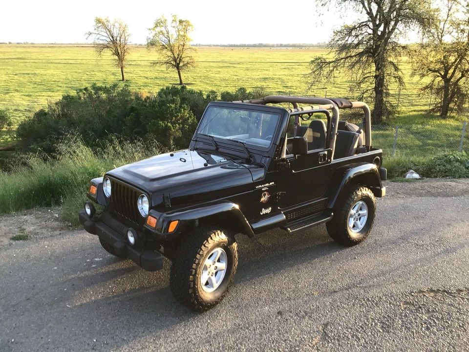 2000 Jeep TJ Wrangler - Image 28 of 31