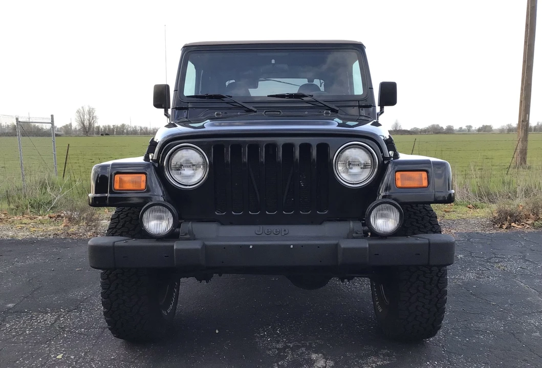 2000 Jeep TJ Wrangler - Image 11 of 31
