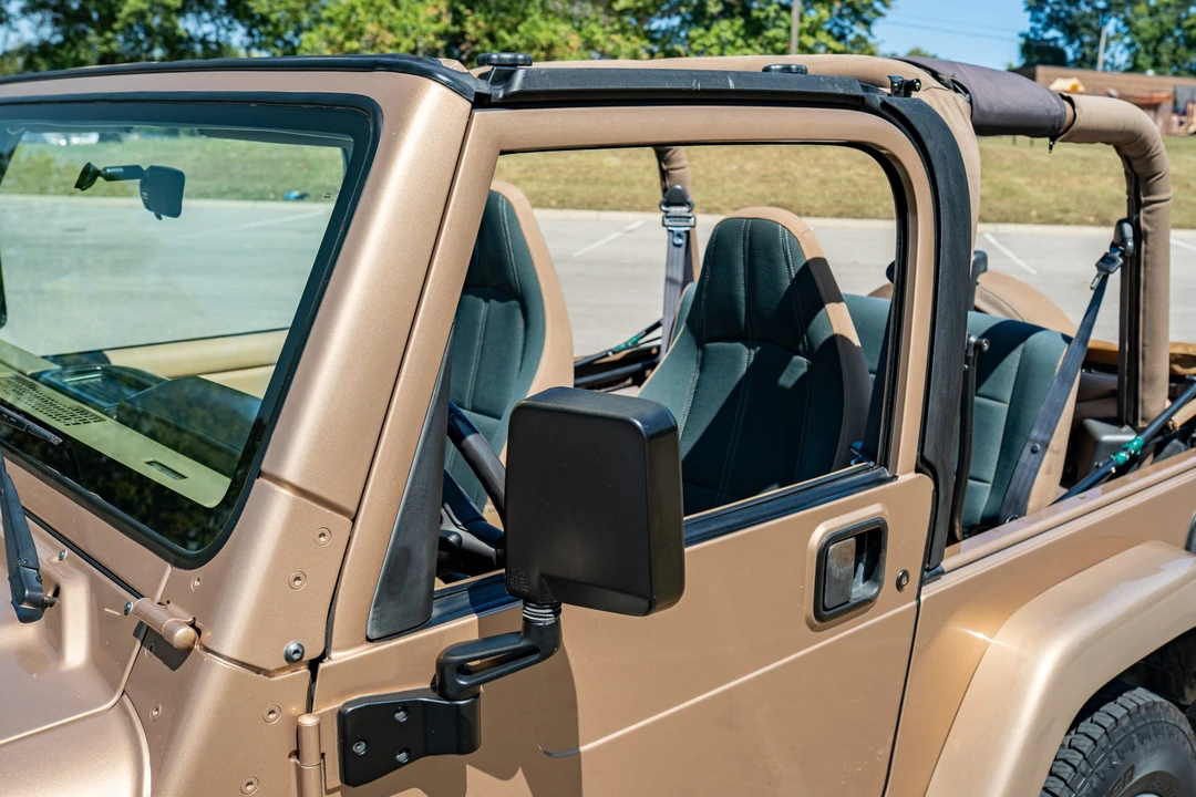 2000 Jeep TJ Wrangler - Image 27 of 31