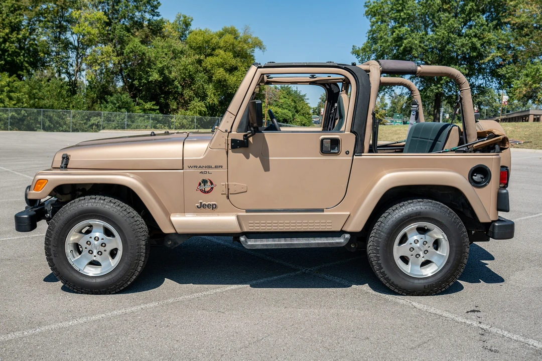 2000 Jeep TJ Wrangler - Image 8 of 31