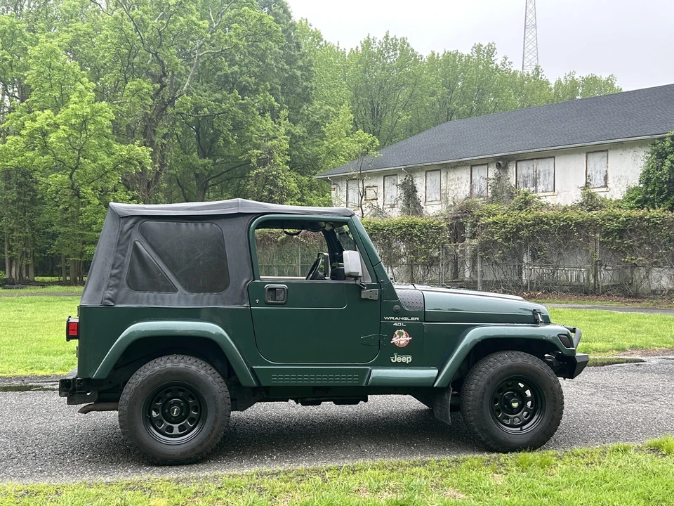 2000 Jeep TJ Wrangler - Image 9 of 31