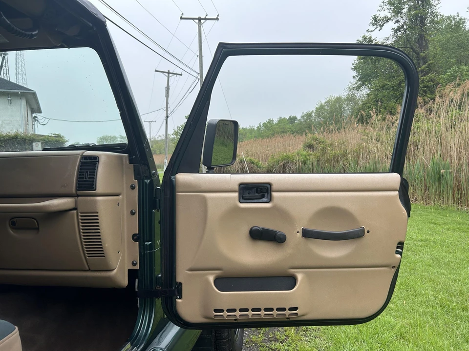 2000 Jeep TJ Wrangler - Image 29 of 31