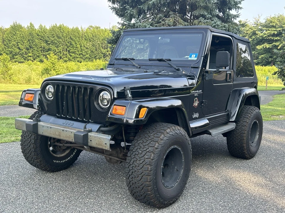 2000 Jeep TJ Wrangler - Image 2 of 31
