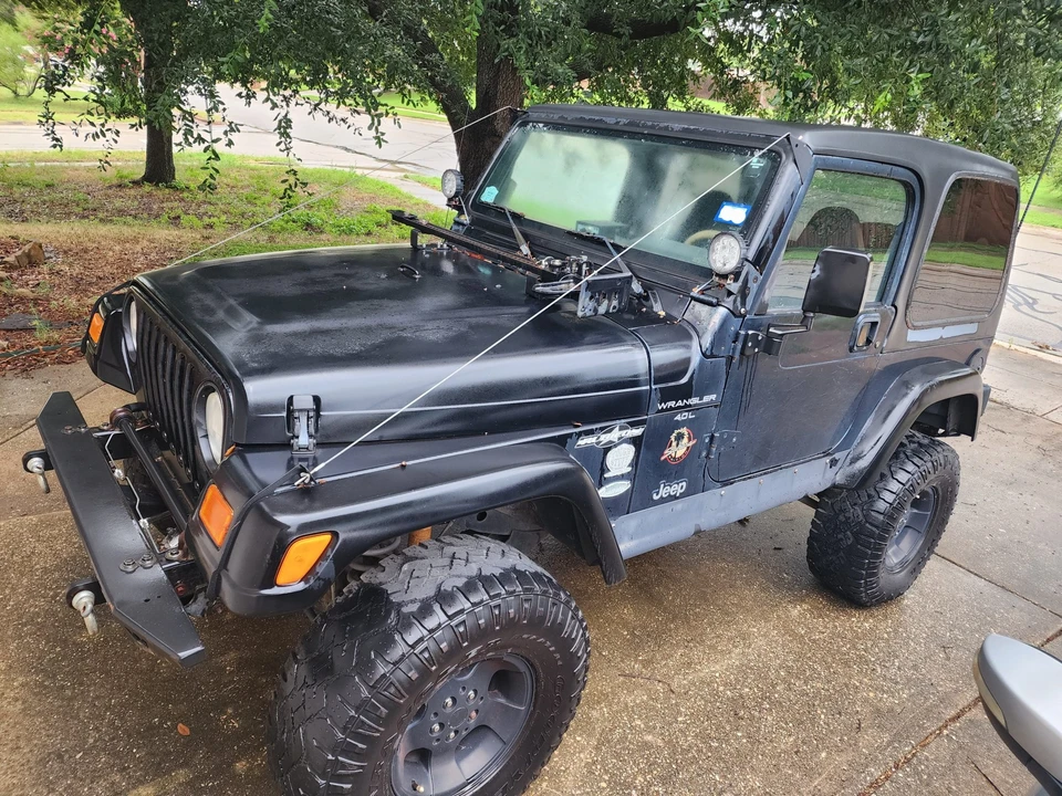 2000 Jeep TJ Wrangler - Image 2 of 31