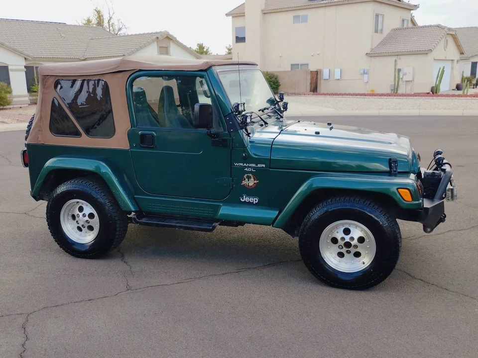 2000 Jeep TJ Wrangler - Image 2 of 6
