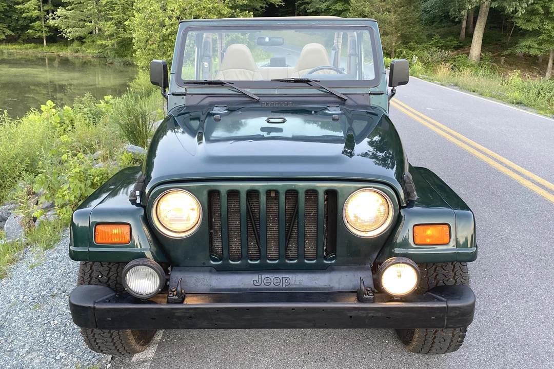 2000 Jeep TJ Wrangler - Image 2 of 5