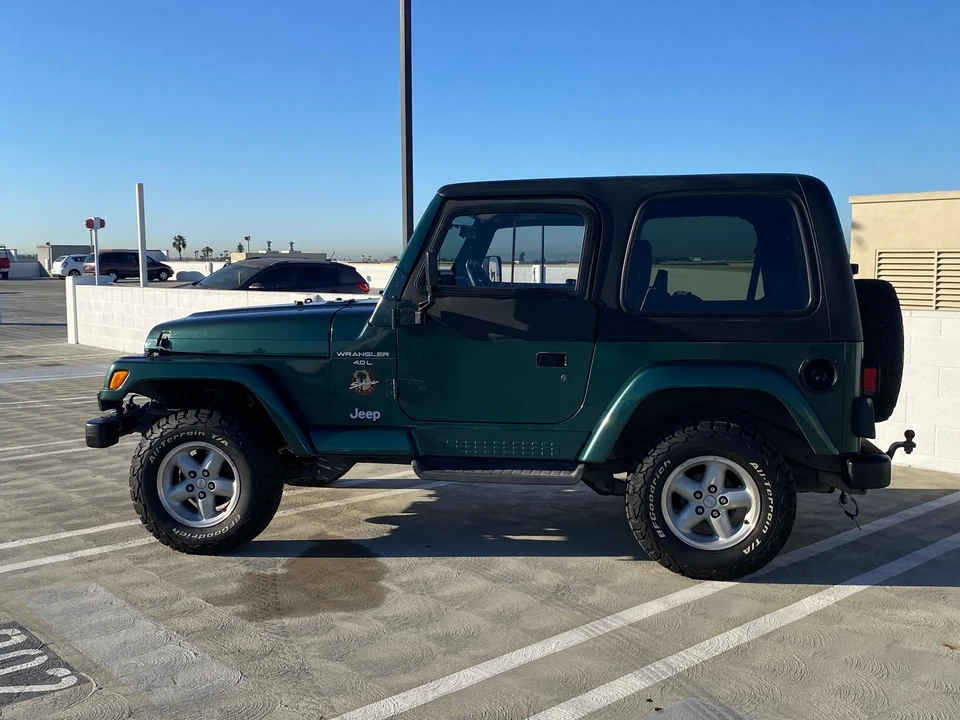 2000 Jeep TJ Wrangler - Image 8 of 31