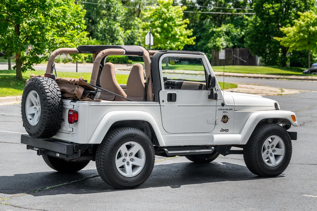 2000 Jeep TJ Wrangler - Image 9 of 31