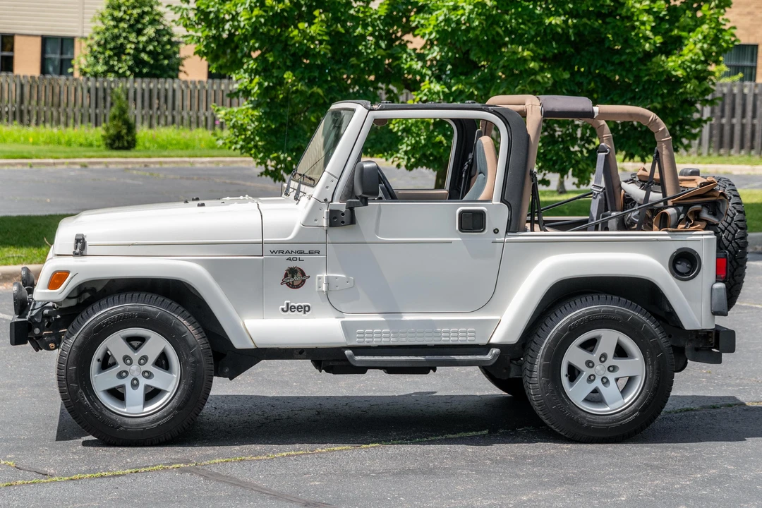 2000 Jeep TJ Wrangler - Image 3 of 31