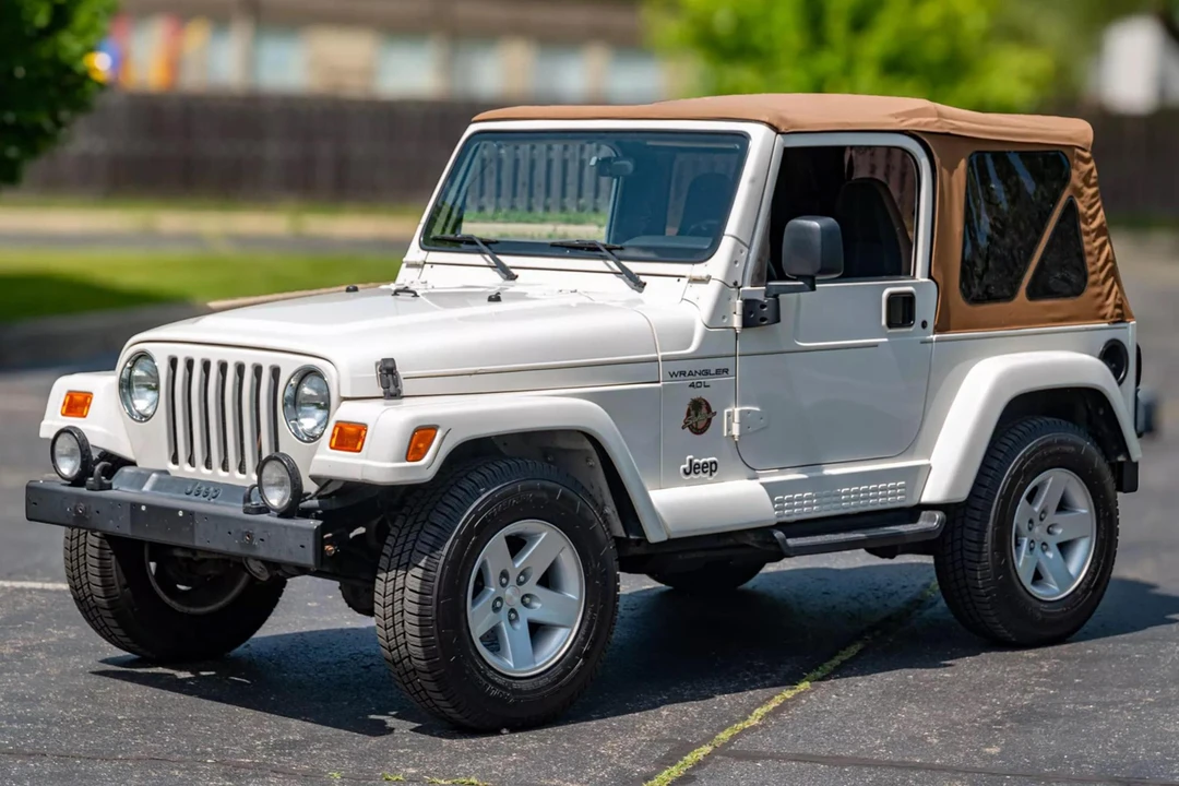 2000 Jeep TJ Wrangler - Image 13 of 31