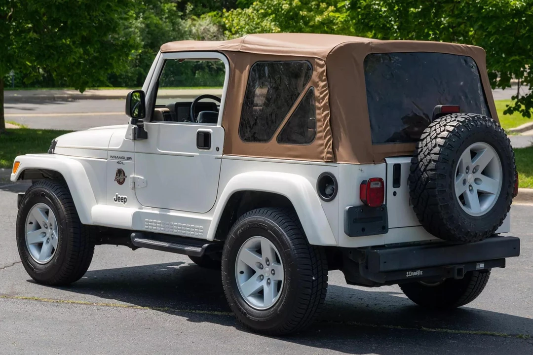 2000 Jeep TJ Wrangler - Image 15 of 31